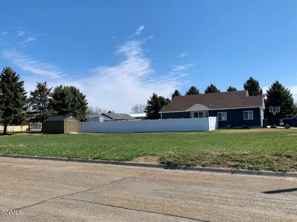 1998 Sage Lily Dr, Sidney, MT 59270