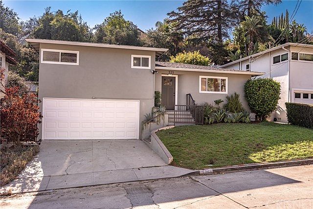 1st image of 525 Canyon Dr