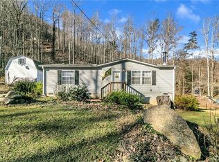 89 Johnny Marlow Rd, Fairview, NC 28730
