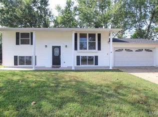 1026 Quail Run Dr, Sullivan, MO 63080