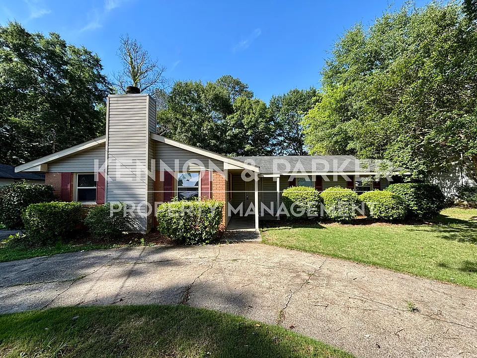 4494 Longview Dr