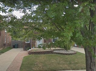 1033 Kings Hwy, Lincoln Park, MI 48146