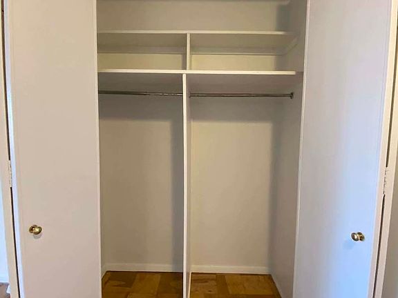 3rd image of 250 E 63rd St #8I