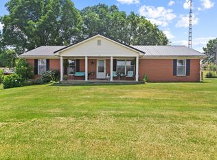 197 Gumbottom Rd, Waco, KY 40385