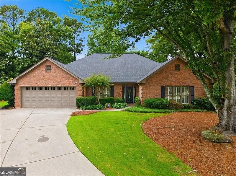 1st image of 965 Knoll Crest Ct