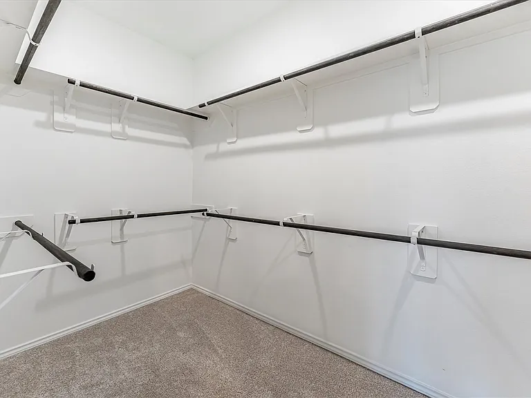 21107 Armstrong County Dr — Photo 32