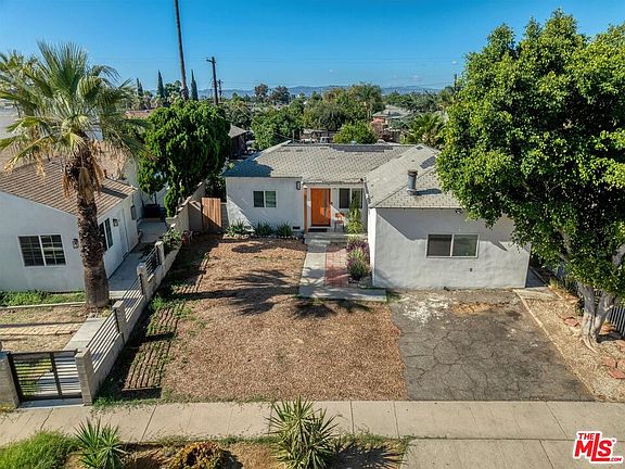 3rd image of 8441 Rincon Ave