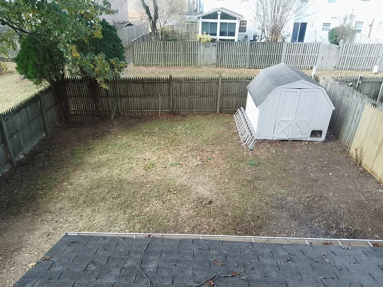 9015 Cheval Ln — Photo 9