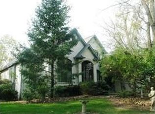 5864 Lake Kessler Ct, Indianapolis, IN 46226