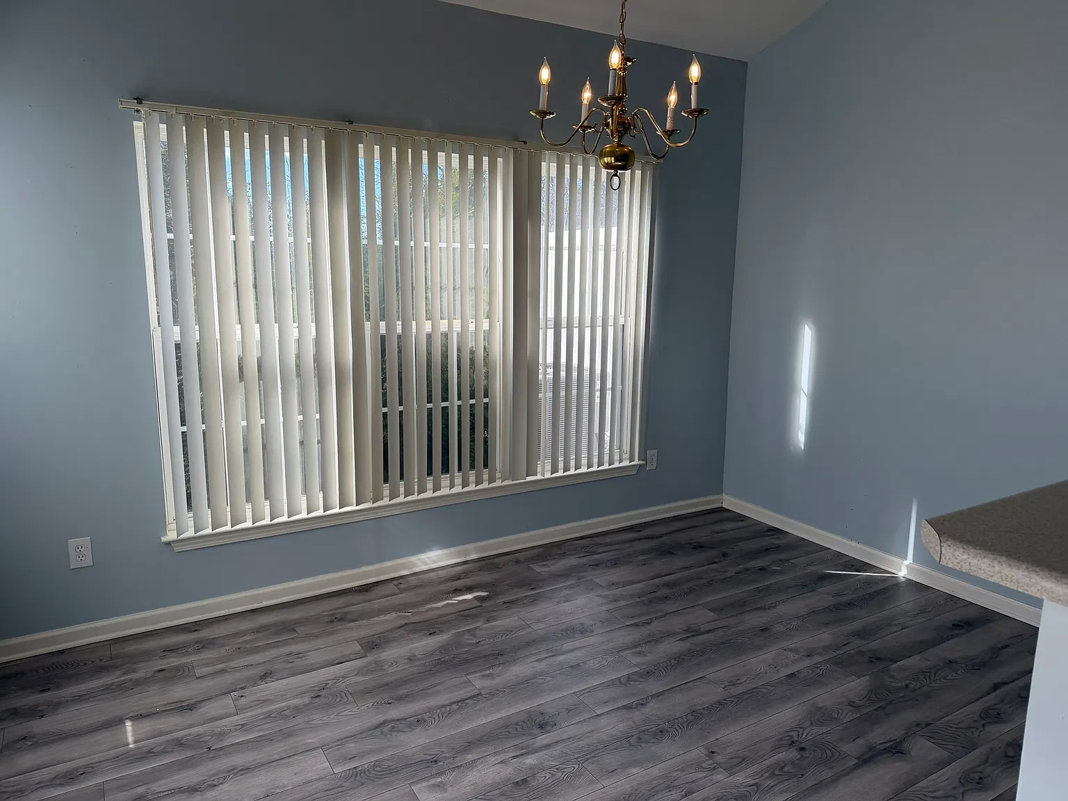 204 Hadley Commons Dr — Photo 2