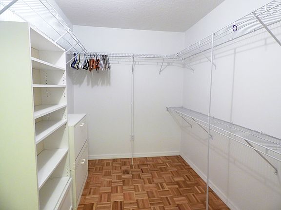 3rd image of 1300 Tartan Ave