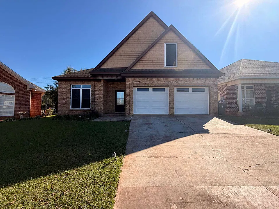 239 Veritas Dr