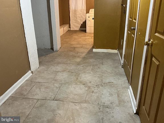 5th image of 5010 Belair Rd
