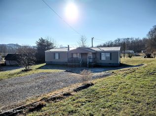 358 Ikey Duncan Rd, Huntsville, TN 37756