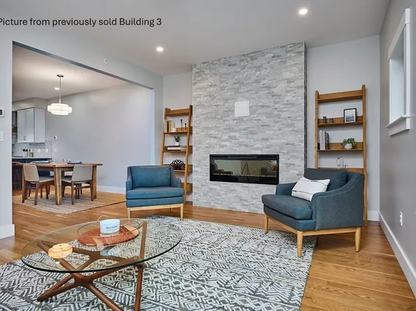 10 Hawley St #4D, Northampton, MA 01060