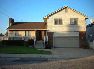 613 N Harvard Ave, Ventnor, NJ 08406