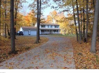 5326 Beach Rd, Medina, OH 44256