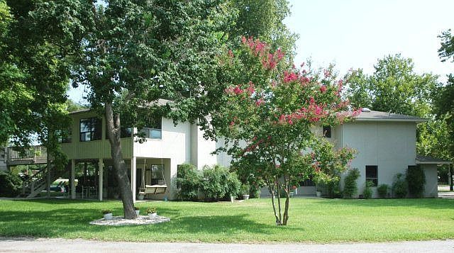1st image of 102 Palmkey St
