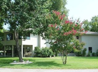 102 Palmkey St, Mcqueeney, TX 78123