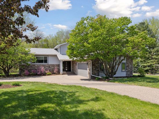 11700 Lockridge Ave S, Hastings, MN 55033