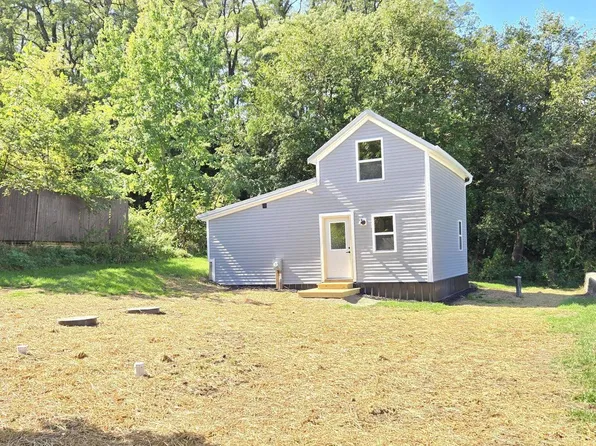 206 South Dodges Avenue, Marquette, WI 53947