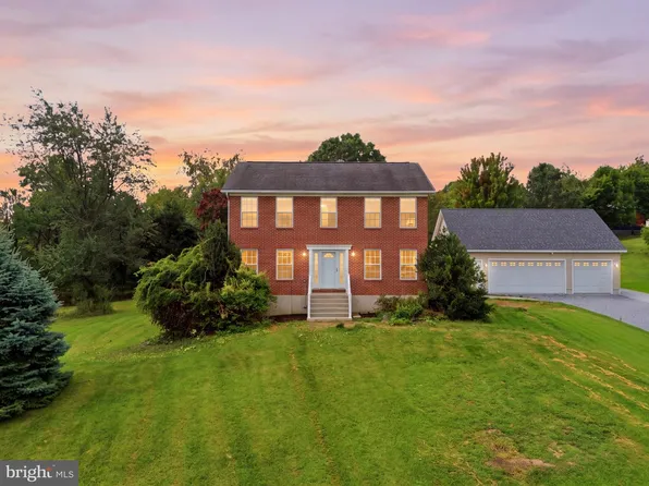 303 Hershel Ln, Hedgesville, WV 25427