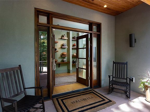 3rd image of 9016 Selborne Ln
