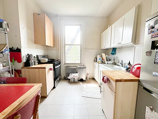 Rented by Ulas Real Estates Inc | media 31