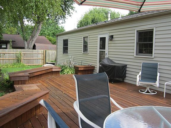5th image of 1898 Meander Dr