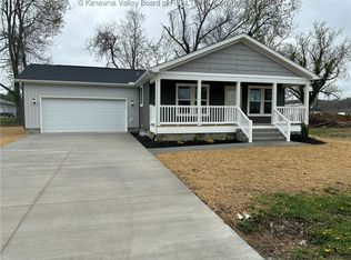 72 Milton Dr, Pt Pleasant, WV 25550