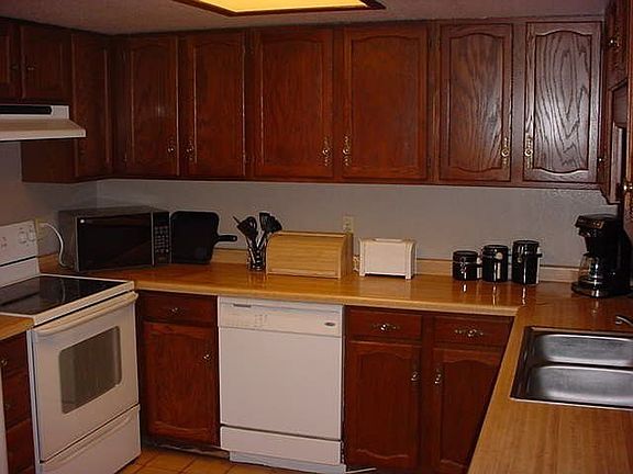 2nd image of 2208 Idaho Dr