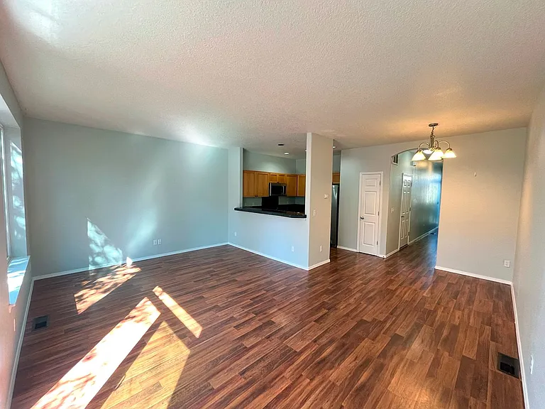 6443 SW 208th Ter — Photo 2