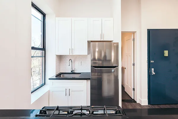 Rented by Nooklyn NYC LLC | media 19