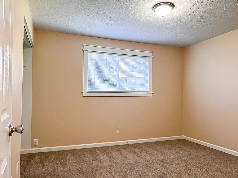 2150 Nougat Ct SE — Photo 16