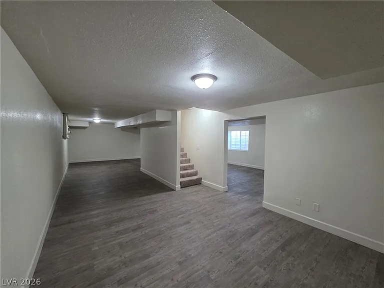 1590 Mustang Dr — Photo 98