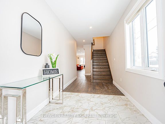 5th image of 23 Forfar Ave