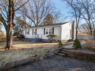 16 Duchess St, Warwick, RI 02886