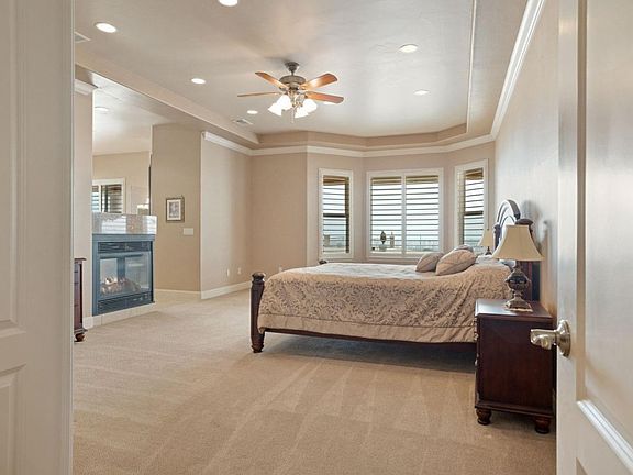 5th image of 30 N Shore Ct