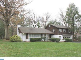 4 Weidel Dr, Pennington, NJ