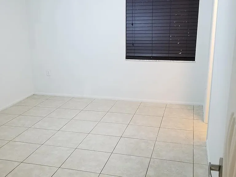 7677 Timber River Cir — Photo 3