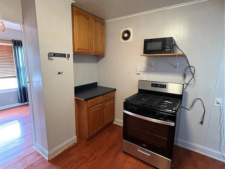 57 Abbottsford Pl — Photo 12