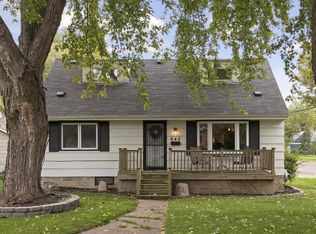 645 10th Ave S, Hopkins, MN 55343