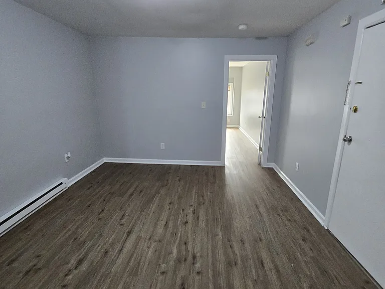 366 Forrest St #1 — Photo 9