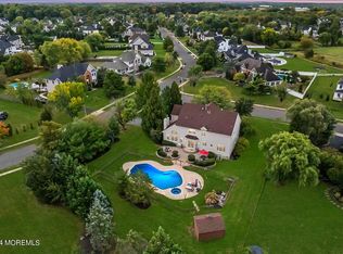 121 Bear Oak Rd, Freehold, NJ 07728