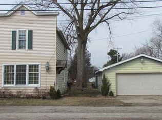 107 N 2nd St, Silver Lake, WI 53170