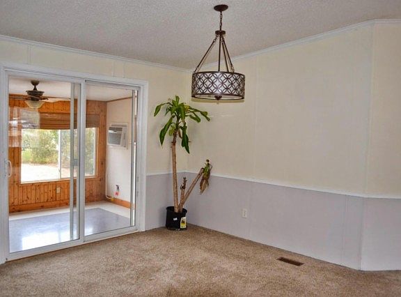 5th image of 206 Waters Edge Dr