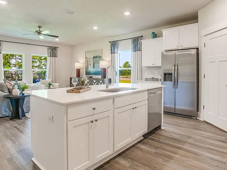 5667 Clarity St — Photo 7