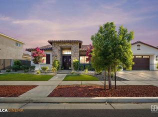 11702 Raindrop Ln, Bakersfield, CA 93311