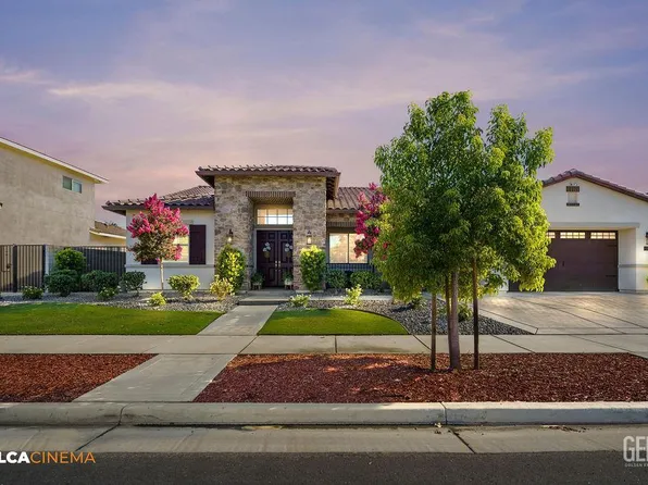 11702 Raindrop Ln, Bakersfield, CA 93311