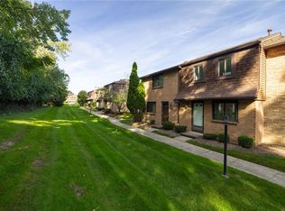 632 Surrey Hill Way, Rochester, NY 14623